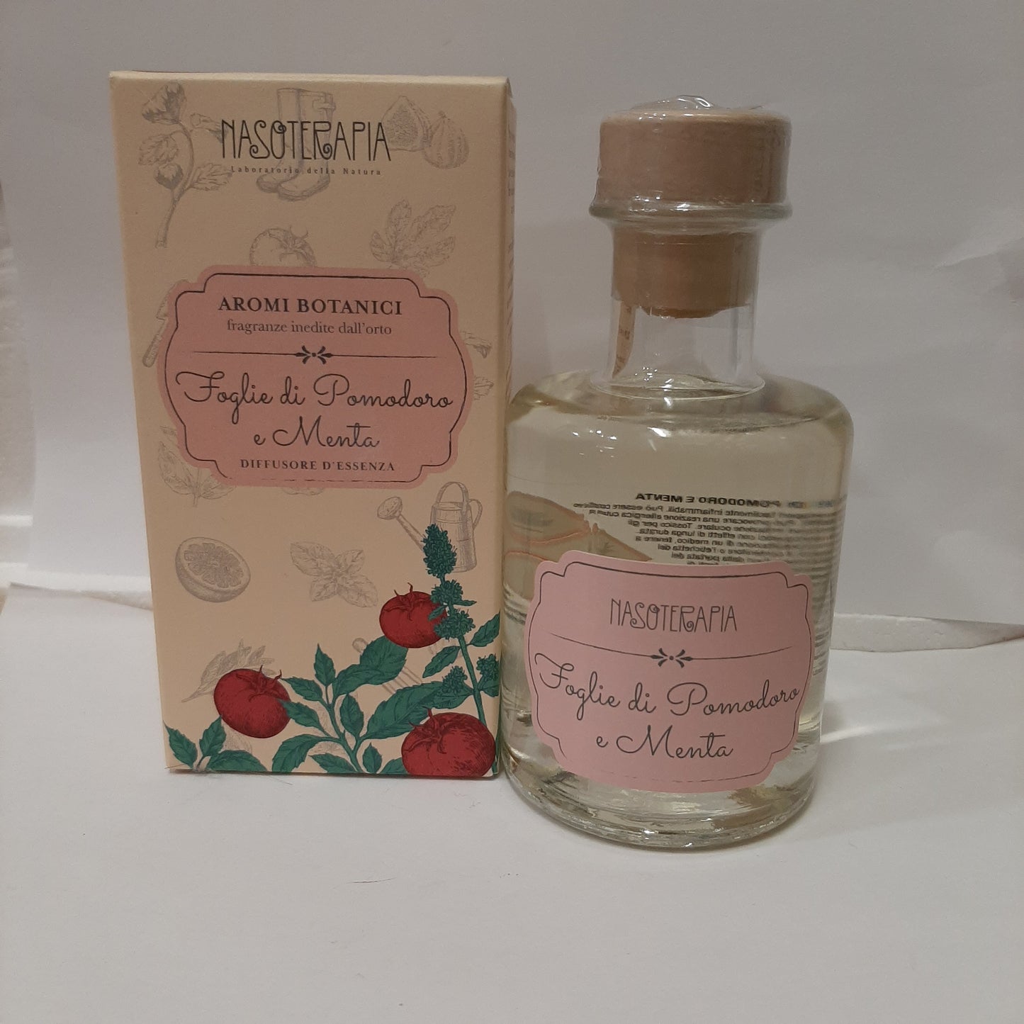 Diffusore per ambienti in bottiglia di vetro 200ml linea aromi botanici prodotto in Italia Foglie di pomodoro e menta Nasoterapia